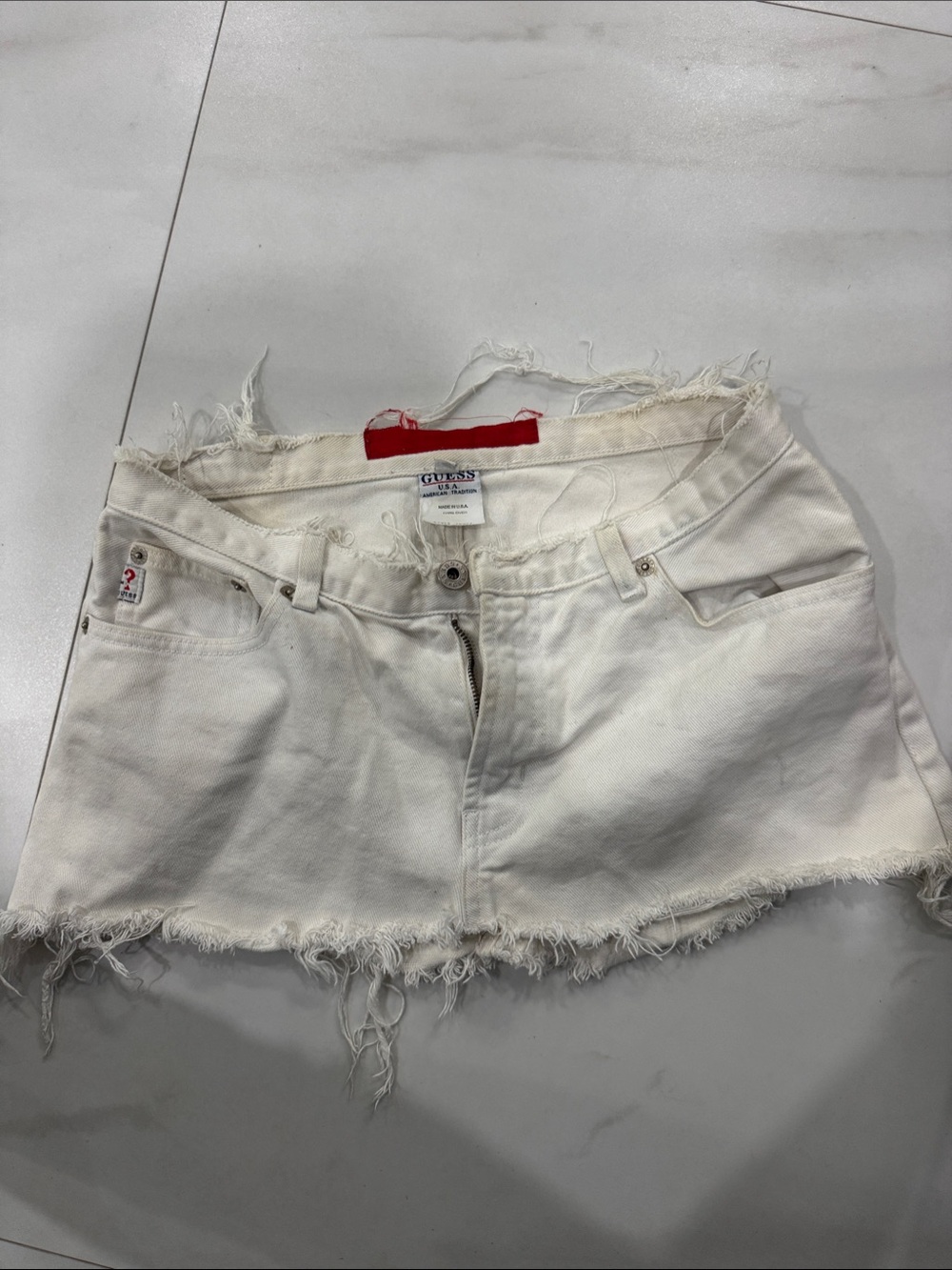 GUESS White Frayed Denim skirt